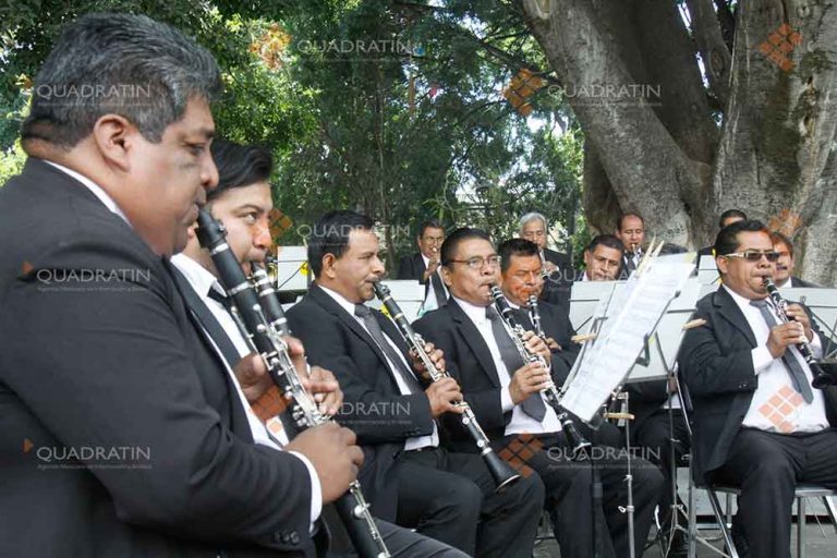 Banda De M Sica Del Estado De Oaxaca Ofreci Concierto Bajo El Laurel