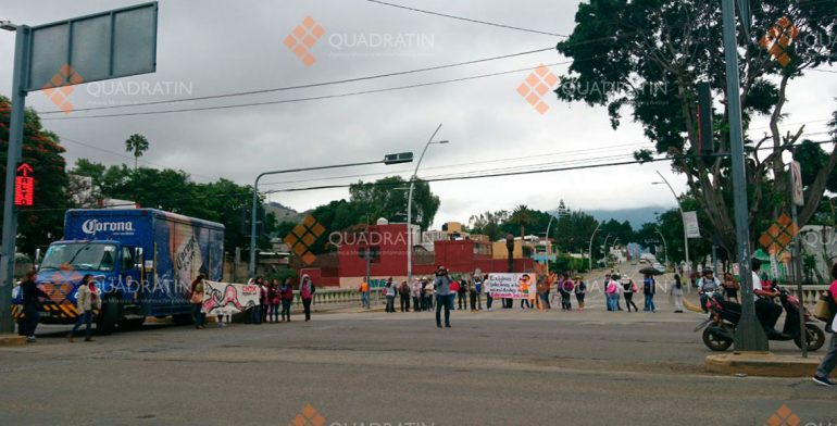 Bloquea Cnte Crucero En La Ciudad De Oaxaca