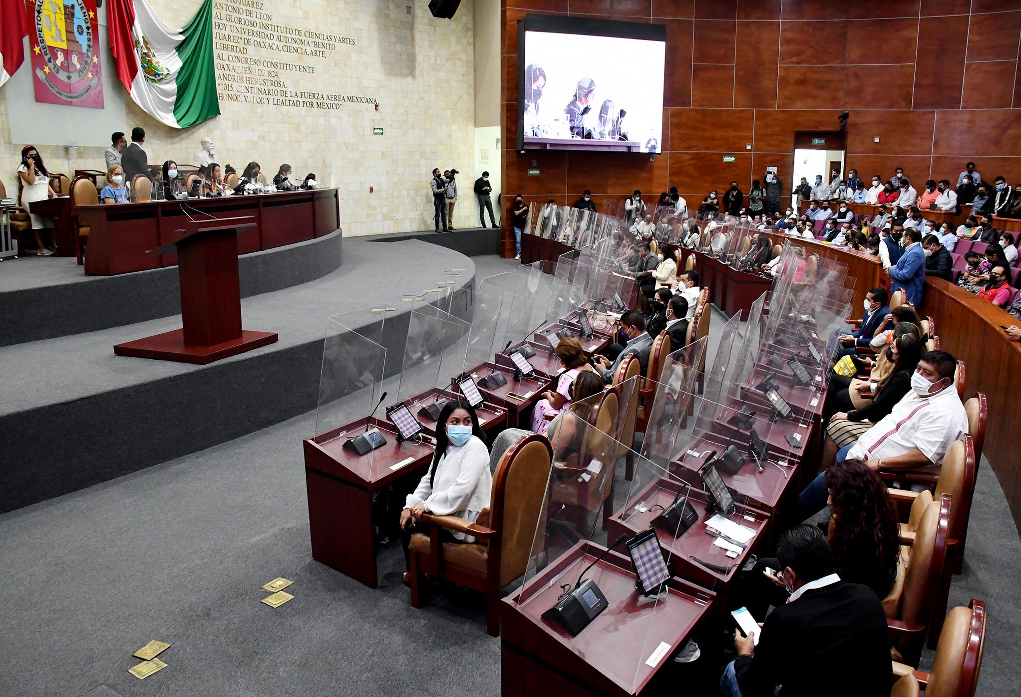 Aprueba Congreso instalación de las Comisiones Permanentes