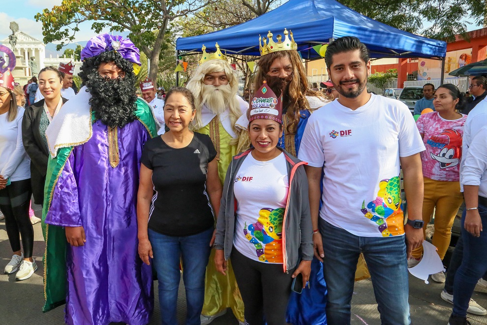 Disfrutan Familias De La Diverti Reyes En La Calzada Porfirio D Az