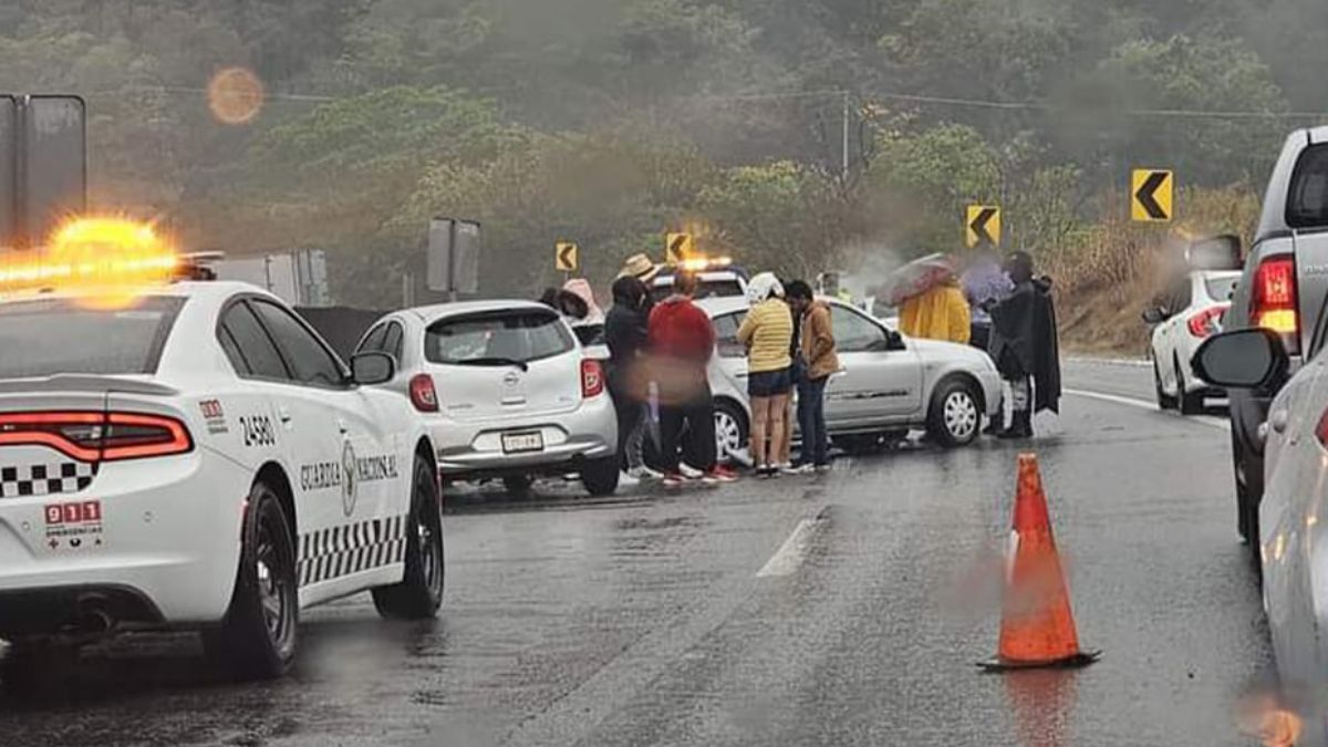 Carambola En Autopista Del Sol Deja Heridos Beb Entre Ellos