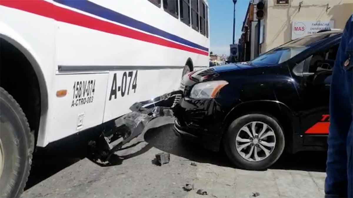 Choque En Centro Histórico De Oaxaca Deja Daños Materiales