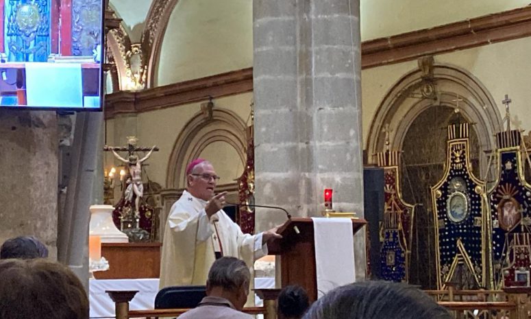 Llama Arzobispo de Oaxaca a servir al prójimo “por amor a Dios”