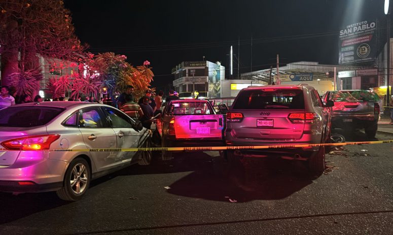 Carambola entre 5 autos provoca 6 heridos en crucero de Viguera