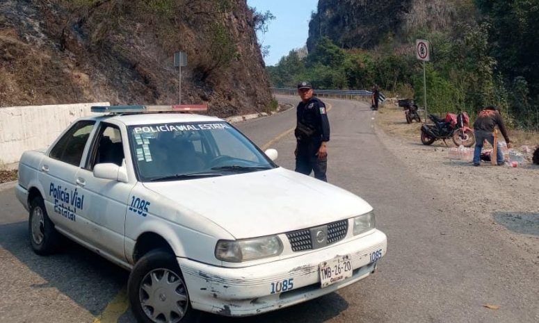 Suspenden tránsito en carretera Oaxaca-Tuxtepec por incendio en Ixtlán
