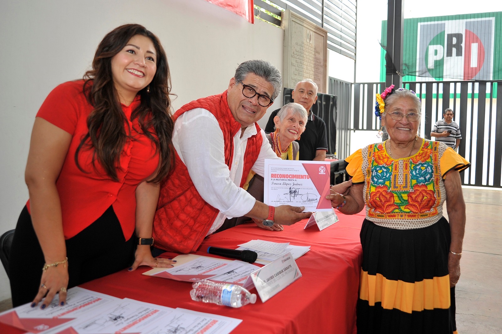 Reconoce PRI Oaxaca a participantes en concurso del día de los abuelos ...
