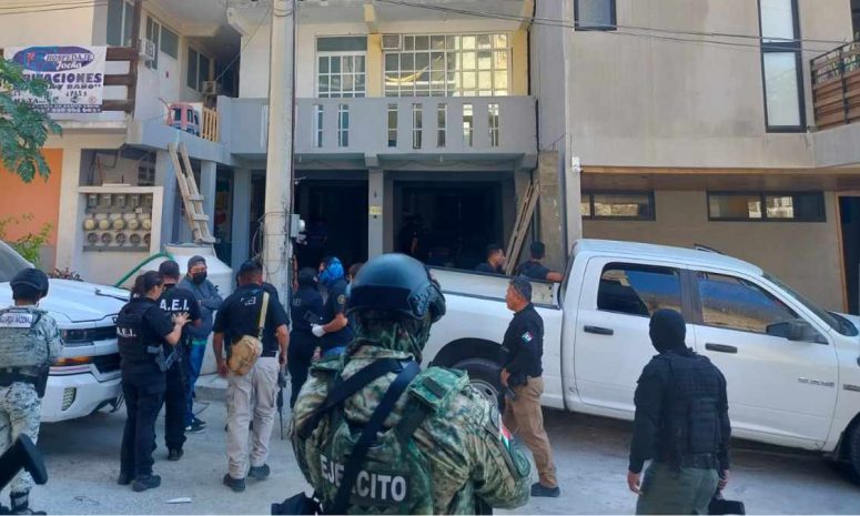 Detienen a 2 de la AEI y un MP en Huatulco por crimen de tlaxcaltecas
