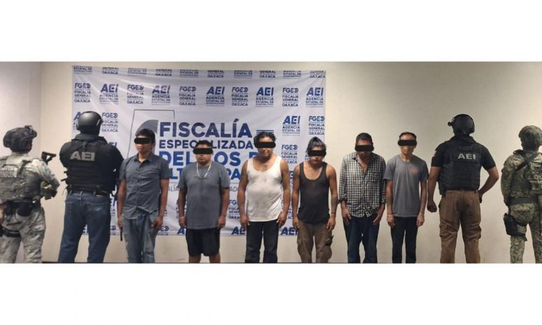 Catean casa en Ixtlahuaca y detienen a 6 con drogas y armas