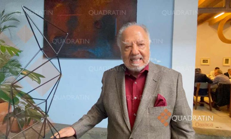 Reconocen a Juan Corral por 50 años de impulsar el turismo en México