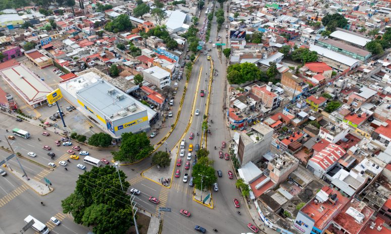 Tequios vecinales mejoran imagen urbana de Oaxaca de Juárez