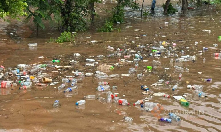 Se desborda el río Los Perros en Juchitán por paso del huracán Erick