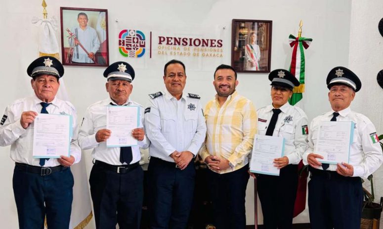 Cumple Gobierno de Oaxaca con afiliación al IMSS a Policías viales