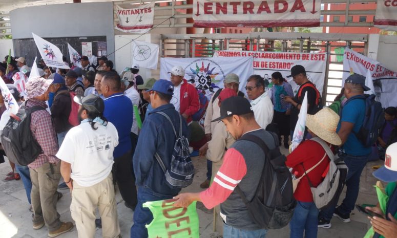 Bloquea Asamblea de Pueblos Ciudad Administrativa por demandas