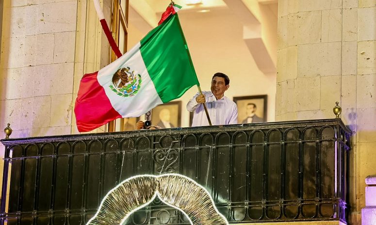 Llama Salomón Jara a la unidad durante Grito de Independencia