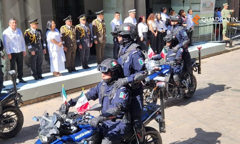 Encabeza Salomón Jara Desfile Cívico-Militar
