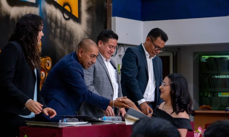 Distingue UABJO a 48 egresados de Arquitectura por alto desempeño
