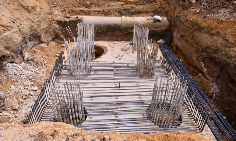 Realizan descabece de pilotes en Paso a Desnivel Monumento a Juárez