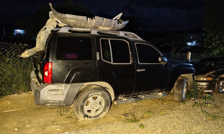 Aseguran camioneta robada y arma en cateos en el valle de Etla