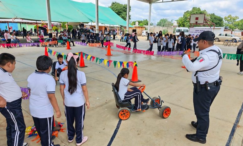 Imparte Policía Vial pláticas de seguridad a mil 168 estudiantes