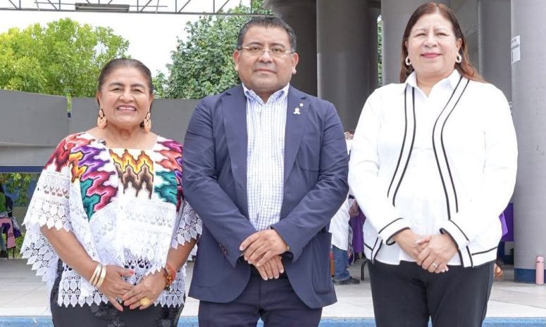 Reúne UABJO a mujeres autoridades para fortalecer participación política