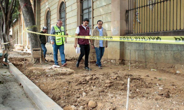 Supervisa Ray Chagoya conservación del Panteón General de Oaxaca